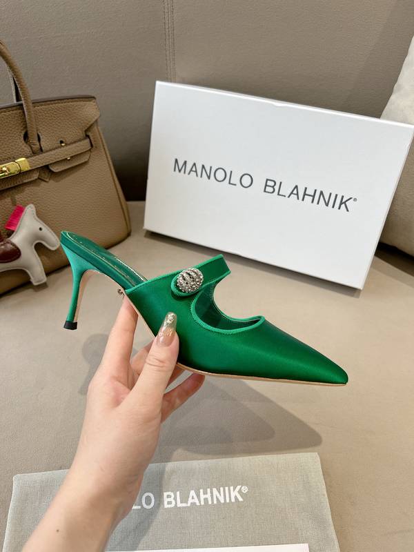 Manolo Blahnik Shoes MBS00063